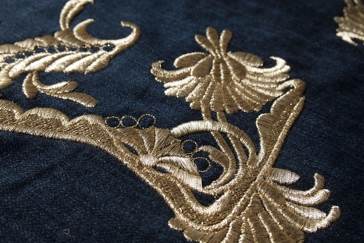 Het Borduurburo, Martine van 't Hul, machinaal borduurwerk, borduren, handwerk, kunstenaar, embroidery