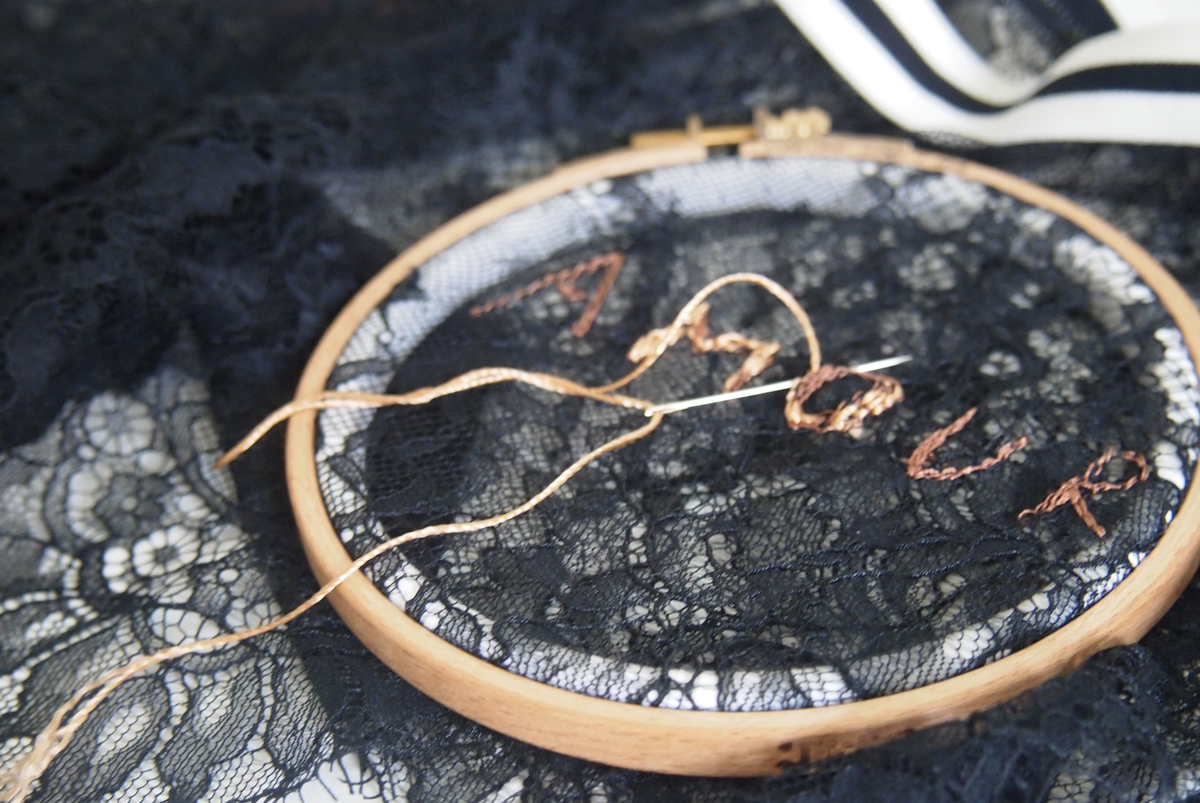 Het Borduurburo, Martine van 't Hul, Love Stories, borduren, handwerk, kunstenaar, embroidery
